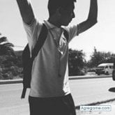 Busco pareja. Nuevas amistades. Escuchar