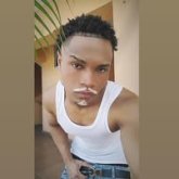 Universitario. Buesco mujeres mayores.