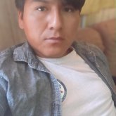 Joven buen cuerpo amable. Soltero