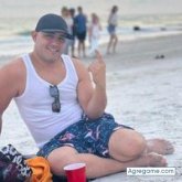 Busco ligar. Muy contento. Todo.