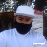 Busco: Chicas de mi ciudadMe defino: Soy onesto divertido y