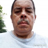 Busco pareja. Una mujer sencilla humilde