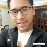 Busco pareja. Una pareja. Que las