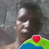 Trabajando con obrero en una escuela.