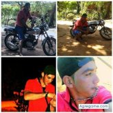 Busco pareja. Soy muy bueno. Buena.