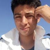 Inteligente alegre entusiasta, amables,