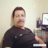 Encuentra Hombres solteros en Portachuelo