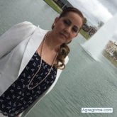 Mujeres solteras en Bridgeport