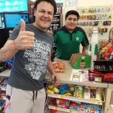 Buscó mujer para ser amigós  o algo