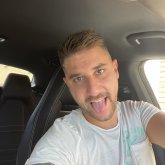 Busco hacer amistades.