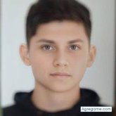 Estudio. Nueva gente. Halgien loco.