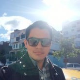 D7nielS7nchez chico separado en Loja