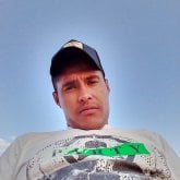 Busco conocer gente. Alguien con quién