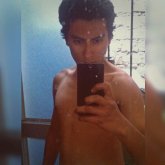 Asesor de investigación. Busco ligar.