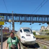 Desempleado. Busco hacer amistades. Me