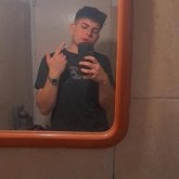 Busco amistad
Y me gustan las