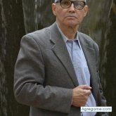 Encuentra Hombres Solteros en Santa Elena