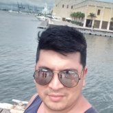 Busco pareja. Mujer. Amable y cariñoso.