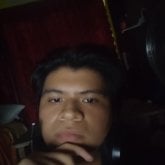 Estudiante. Solo busco una pareja. 170