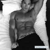 Busco pareja. Una chica que quiera estar