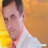 Encuentra Hombres solteros en Ayampe