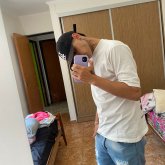 Busco mujeres. Me parezco muy lindo y