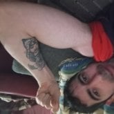 Busco ligar. Buscó una mujer. Busco