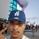 Trabajar. Busco una novia hermosa como