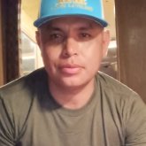 Empleado. Busco pareja. Mujeres.