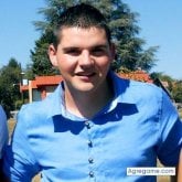 Estudiar. Busco hacer amistades. Busco