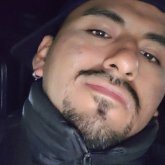 Administrador. Busco ligar. Conocer