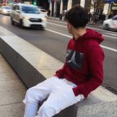 Mujeres de 18 a 30 años. Soltero,