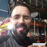 Busco ligar. Madura mujer. Extrovertido.