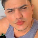 Ocupado. Busco pareja. Chicas.