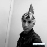 Busco pareja. Amiga. Me gusta bailar.