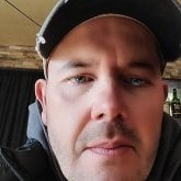 Busca una mujer sincera ,cariñosa y