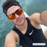 Busco pareja. Mujeres. Guapo. Que sean