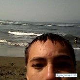 Libre. Busco pareja. Mujeres. Alegre. El