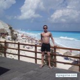 Estudiante,Empleado. Soy de Guadalajara,