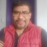 EMPLEADO. CONOCER MUJERES SOLTERAS.