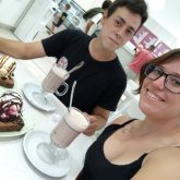 Busco chatear. Personas alegres que