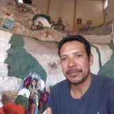 Busco pareja. Mujer. Alegre. Leer.