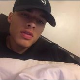 Trabajo. Busco ligar.