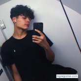 Busco conocer gente. Una chica que que