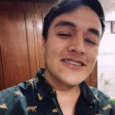 Licenciado. Mujer hermosa con buenos