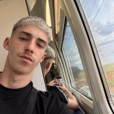 Estudiante. Busco ligar. Una relacion o