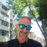 Conocer nuevas experiencias. Hola