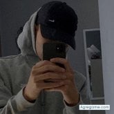 Economista. Busco hacer amistades.