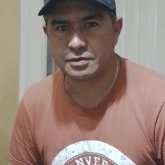 Busco pareja. Amigas o algo más.