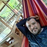 Encuentra Hombres solteros en Almirante